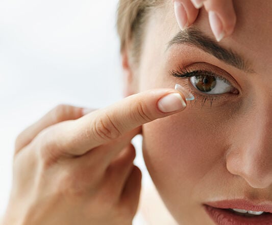 Mise en place et retrait des lentilles